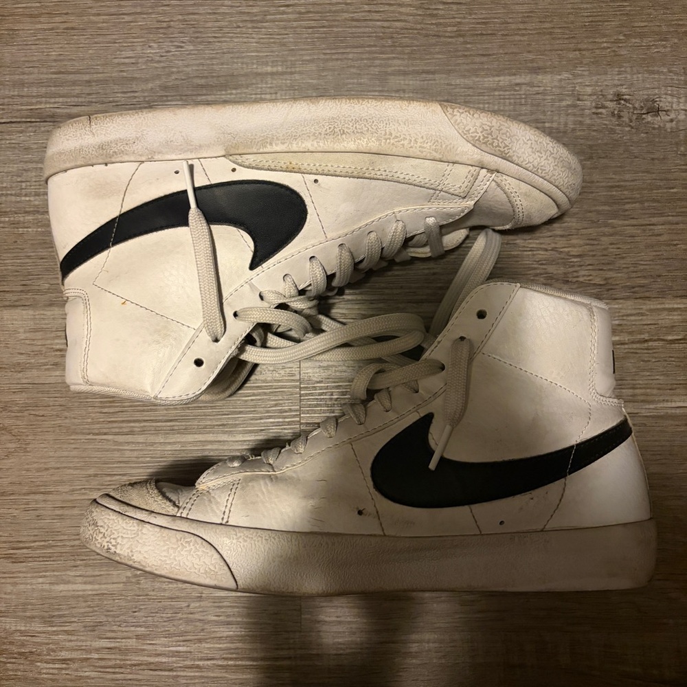 women’s nike blazers size 8.5